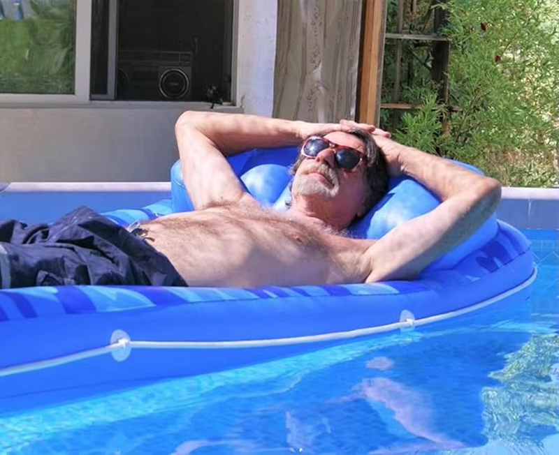 Pool Floats Adult Size (2).jpg